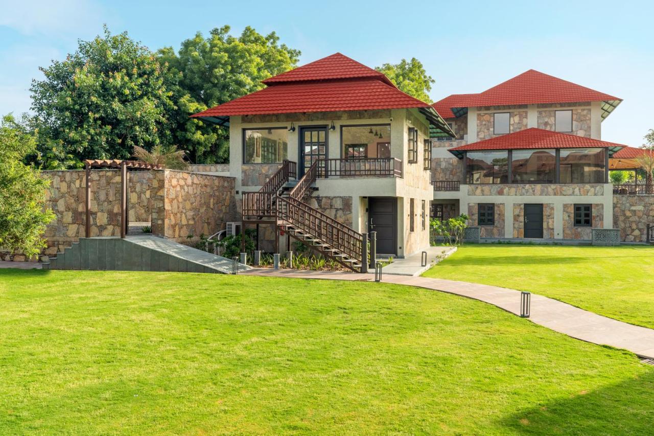 Sarasiruham Resort - Private Pool Villa In Udaipur Exterior foto